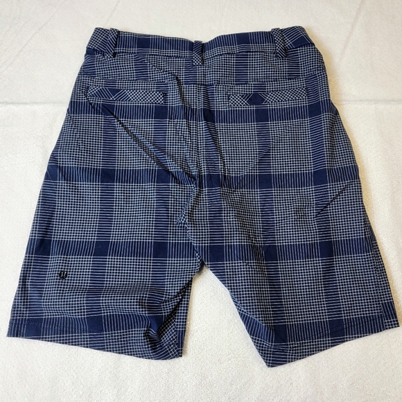 Lululemon Mens Shorts Blue Plaid 32" Waist 10" Inseam Casual Golf - Picture 5 of 8